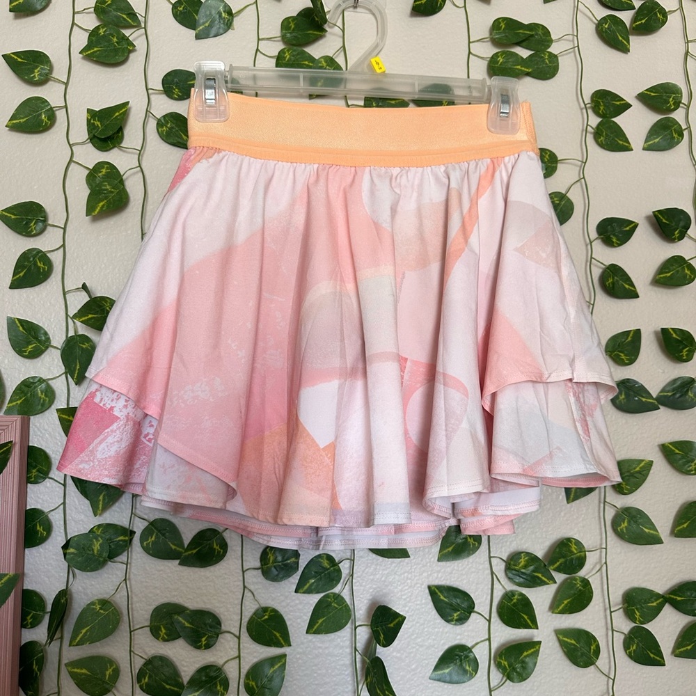 Lululemon Court rival ski skirt with shorts underneath size 4 orange color